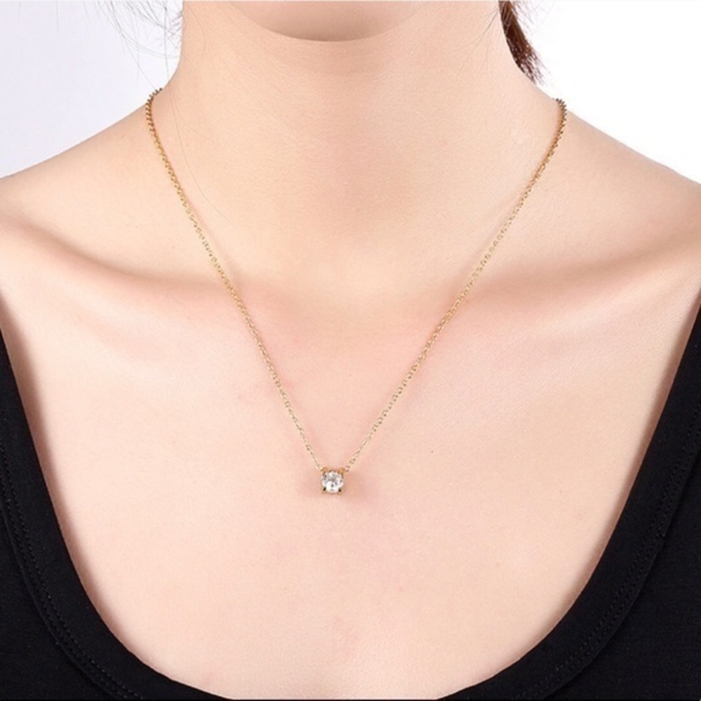 New High Quality Cubic Zirconia Gold Plated Rose Pendant Necklace